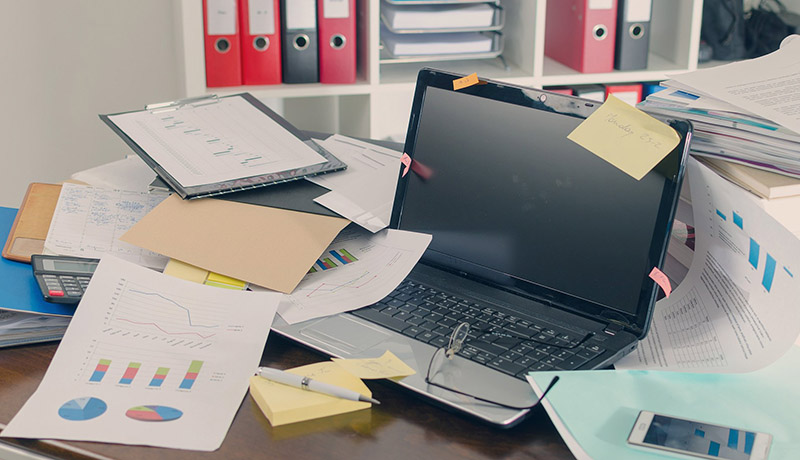 Untidy Desk1