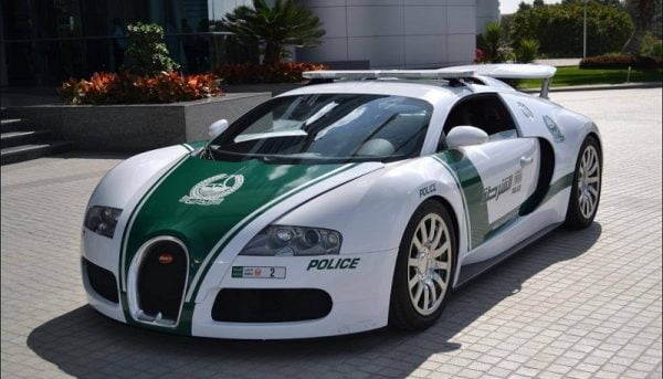 170321162454 dubai police bugatti super 169 1